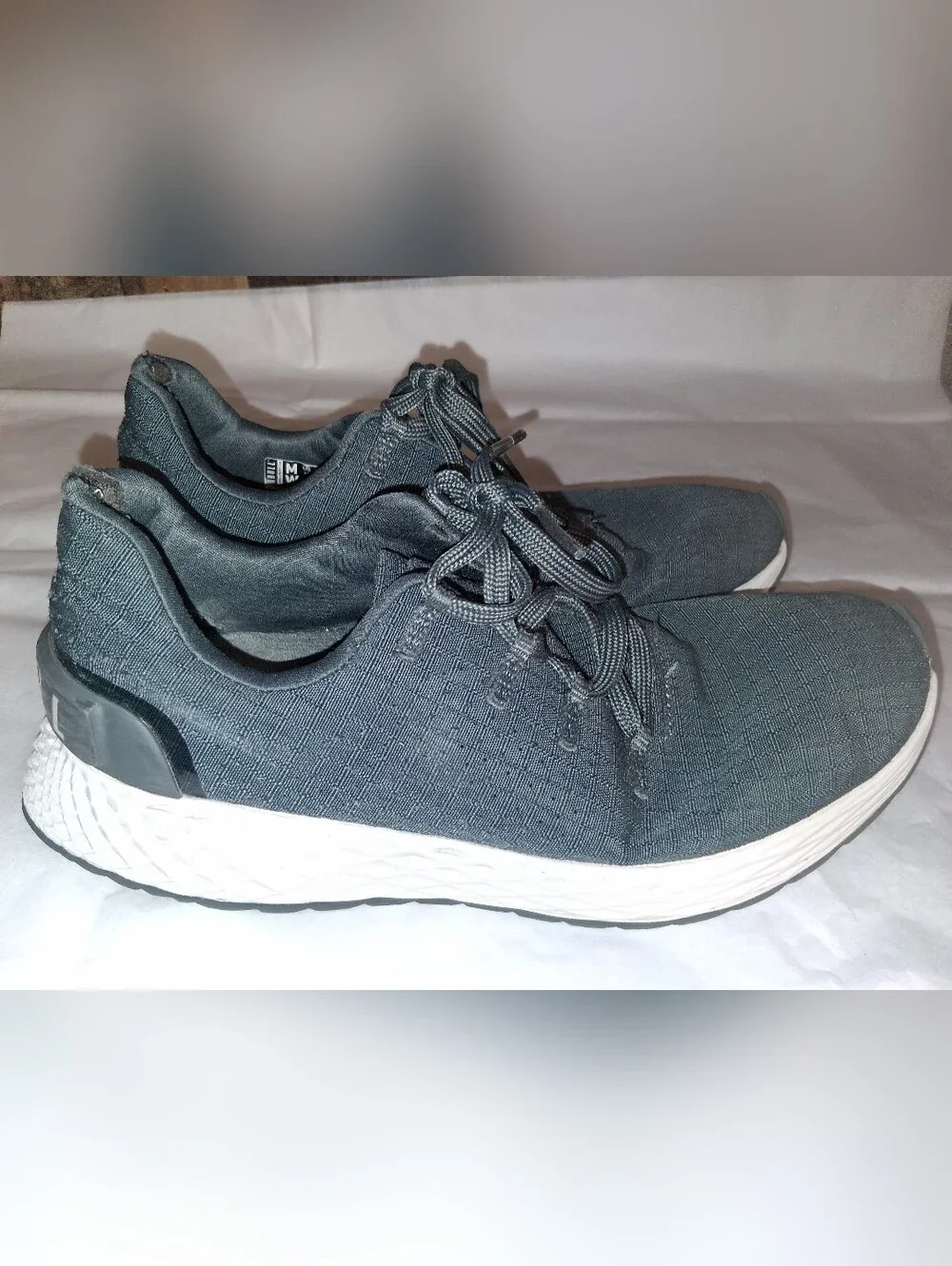 NOBULL Women’s Allday 365 Ripstop SIze 8 GRAY